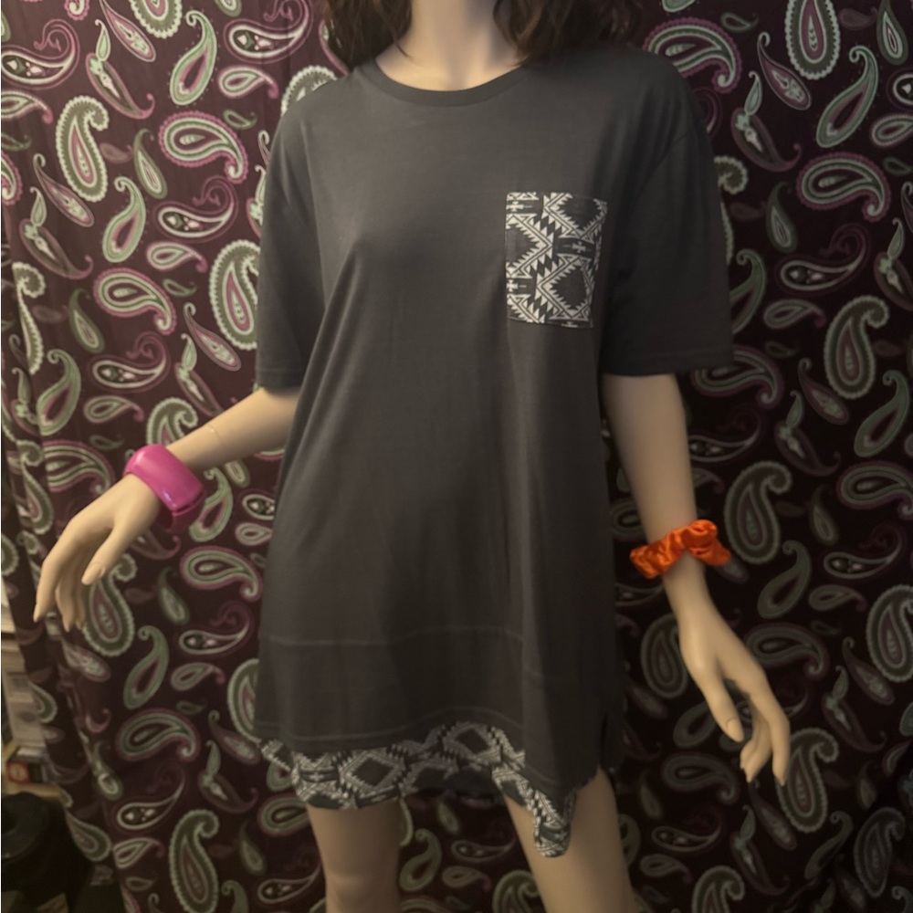 Earthbound Trading Co. T-shirt Cool pattern.